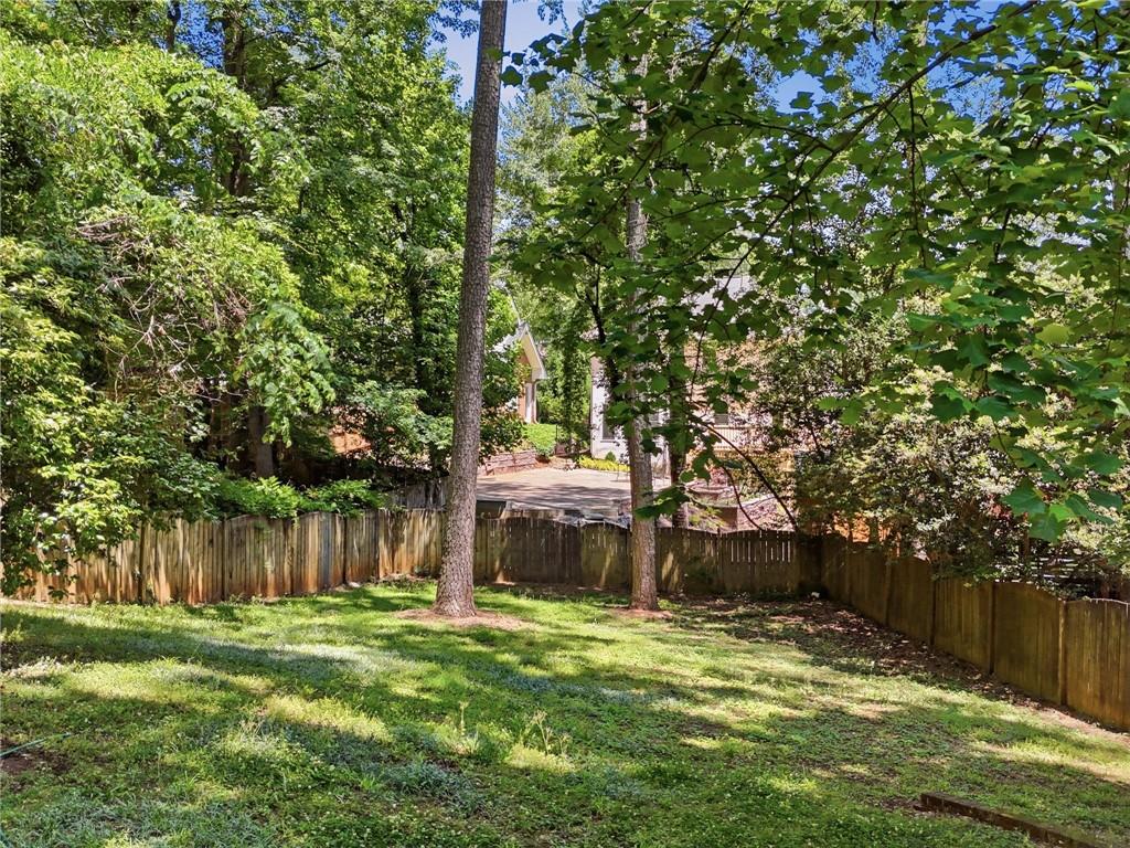 1111 North Valley Drive Decatur, GA 30033 - Photo 9 of 36