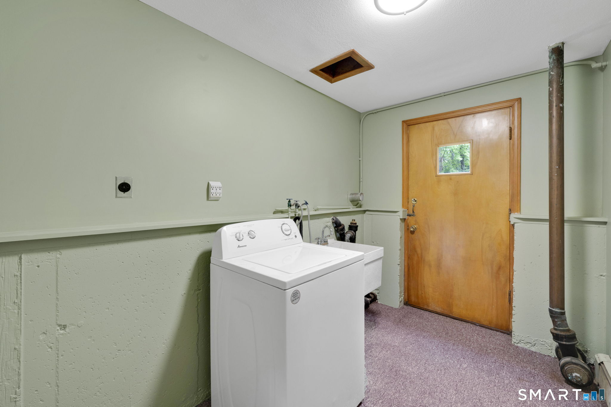 158 Notch Road Granby, CT 06035 - Photo 29 of 40 a utility room with dryer and washer