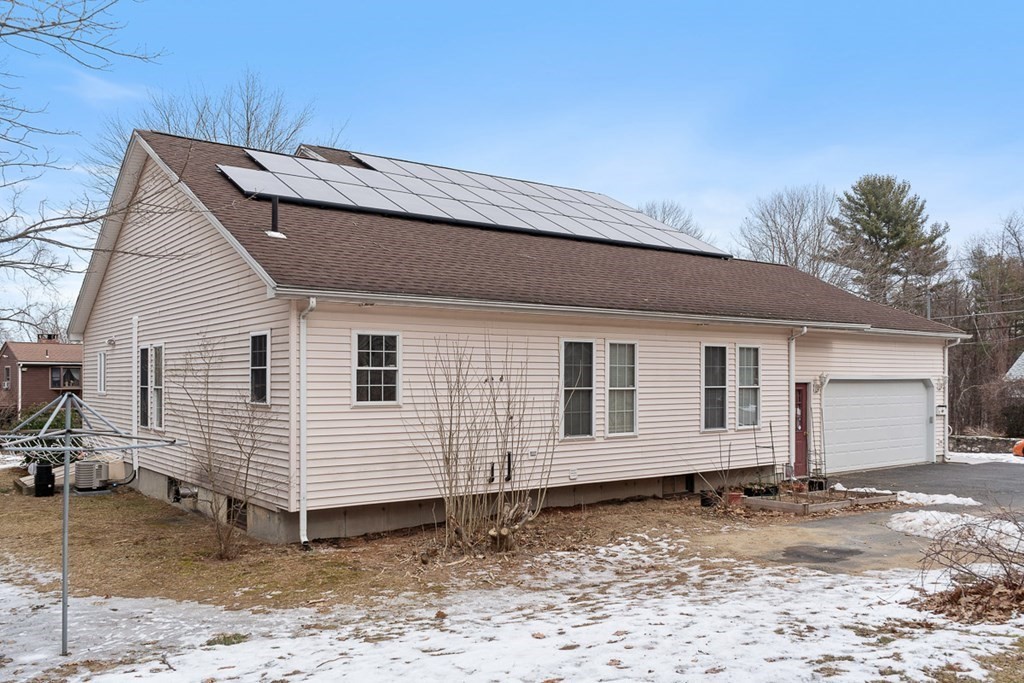 377 Spring Street Athol, MA 01331 - Photo 3 of 42 Gallery Image 3