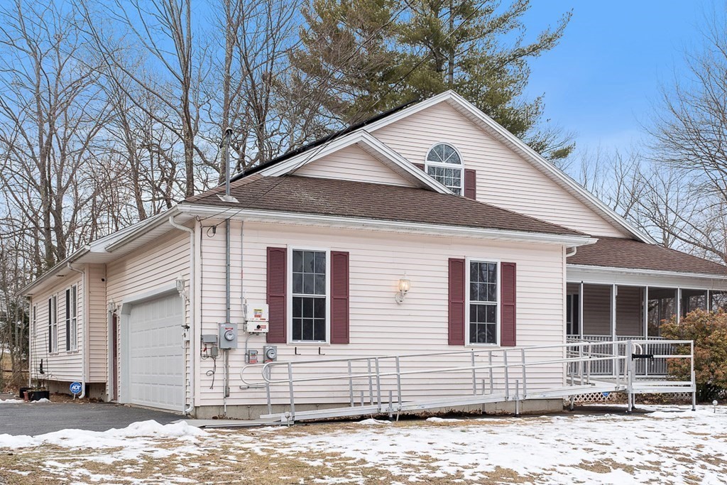 377 Spring Street Athol, MA 01331 - Photo 4 of 42 Gallery Image 4