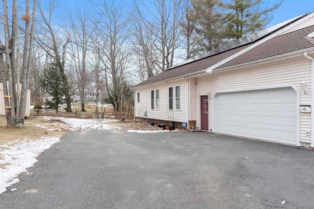377 Spring Street Athol, MA 01331 - Photo 5 of 42 Gallery Image 5