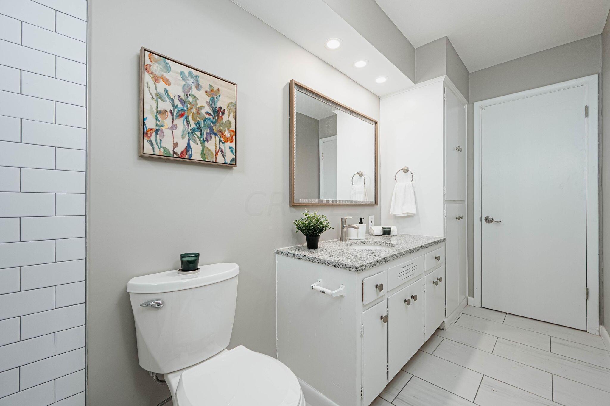 3222 Briggs Road Columbus, OH 43204 - Photo 39 of 56 Bathroom
