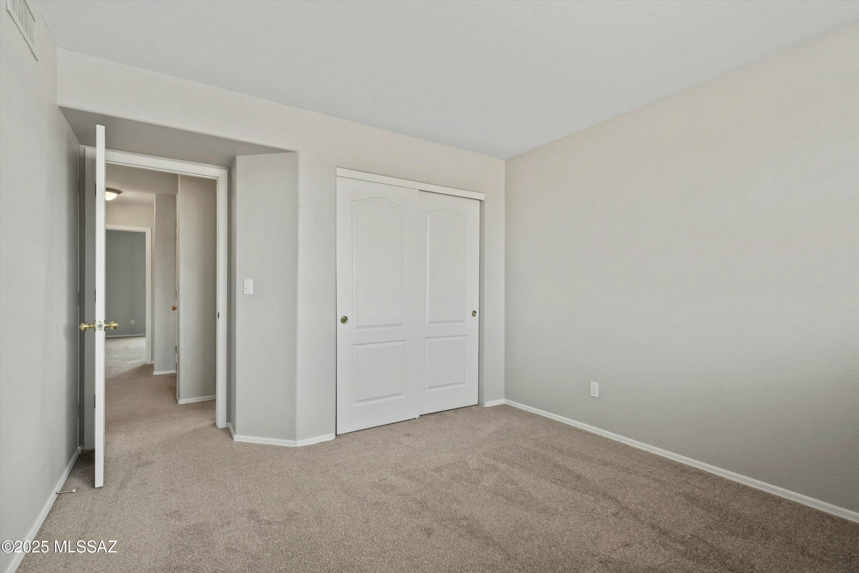 8768 North Maple Ridge Place Tucson, AZ 85743 - Photo 30 of 45 Gallery Image 30