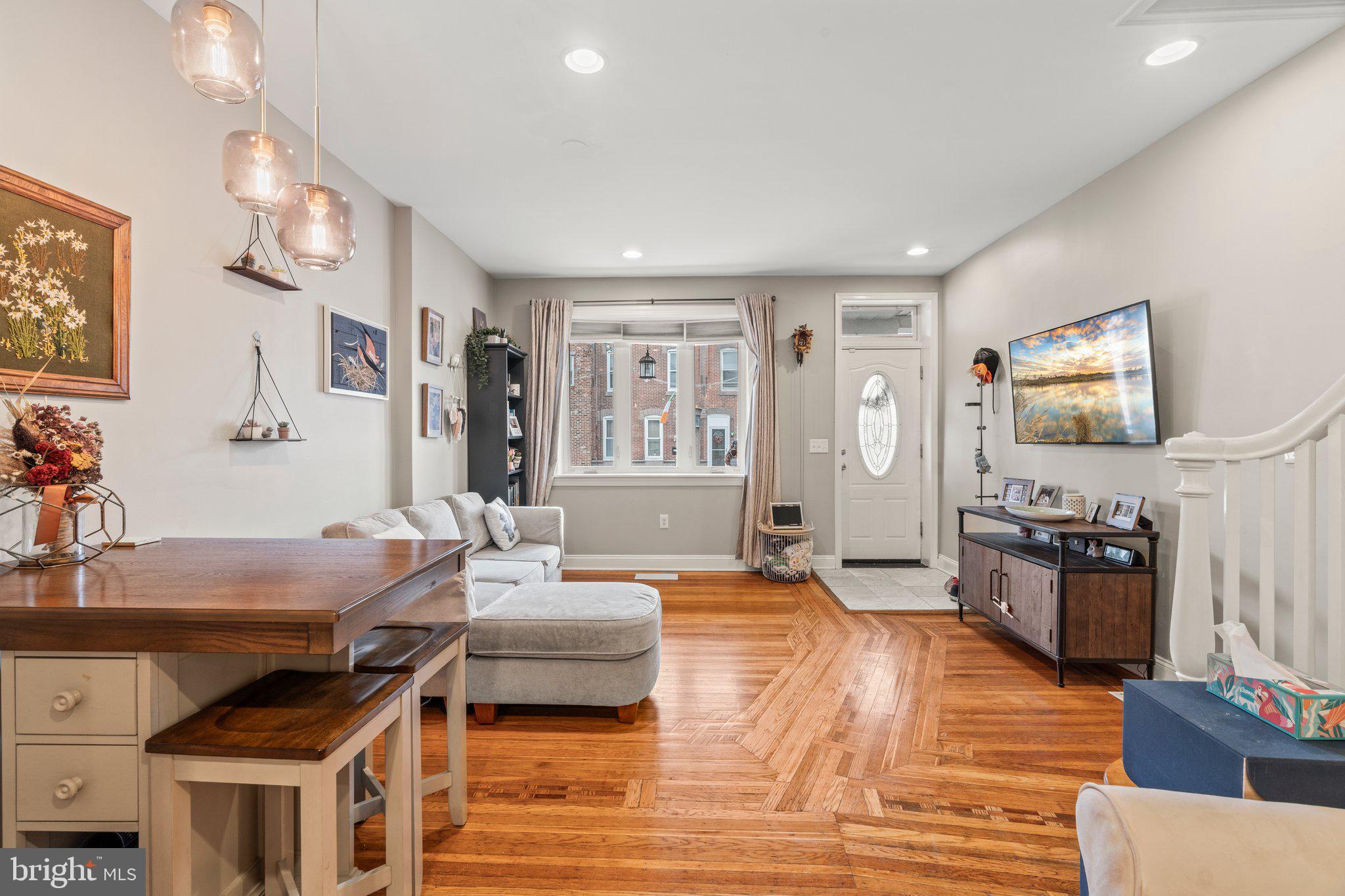 350 West Ritner Street Philadelphia, PA 19148 - Photo 2 of 19