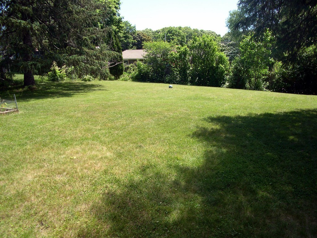 9 Mayflower Road Framingham, MA 01701 - Photo 25 of 30 Gallery Image 25