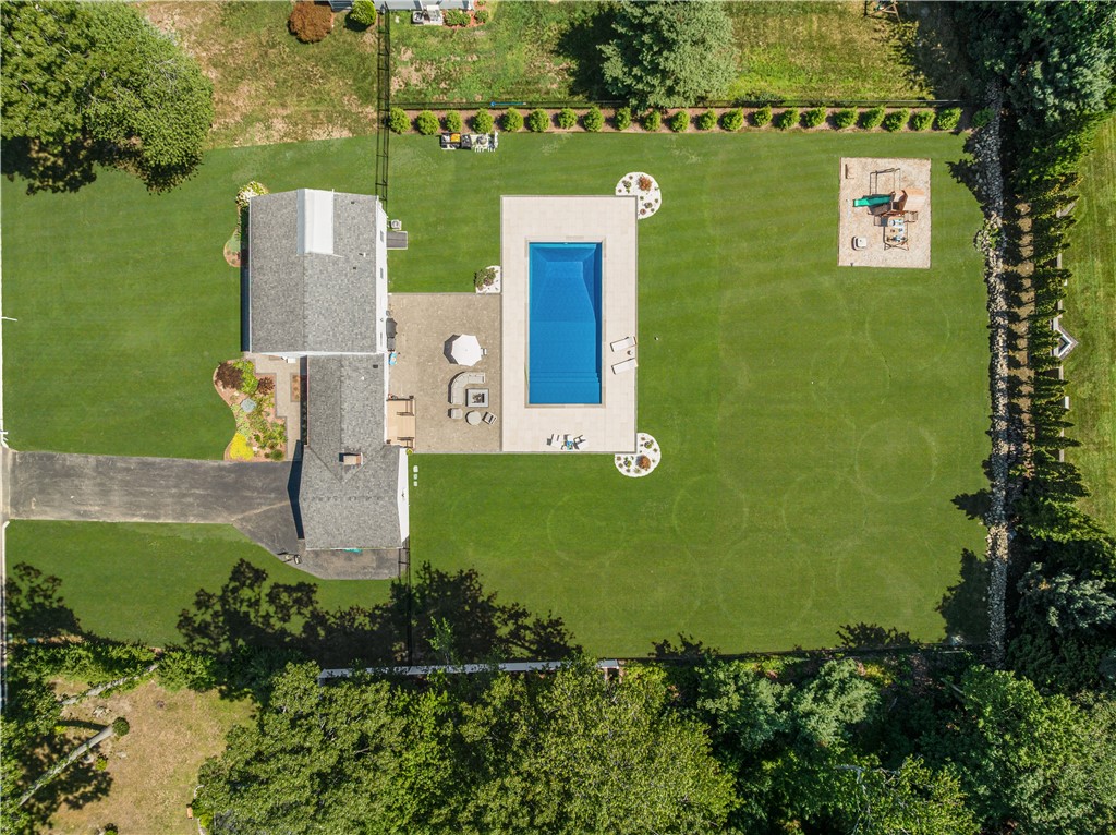 16 Lennon Road Lincoln, RI 02865 - Photo 46 of 49 Gallery Image 46