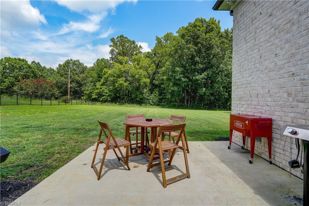7618 Pemberley Drive Oak Ridge, NC 27310 - Photo 42 of 48