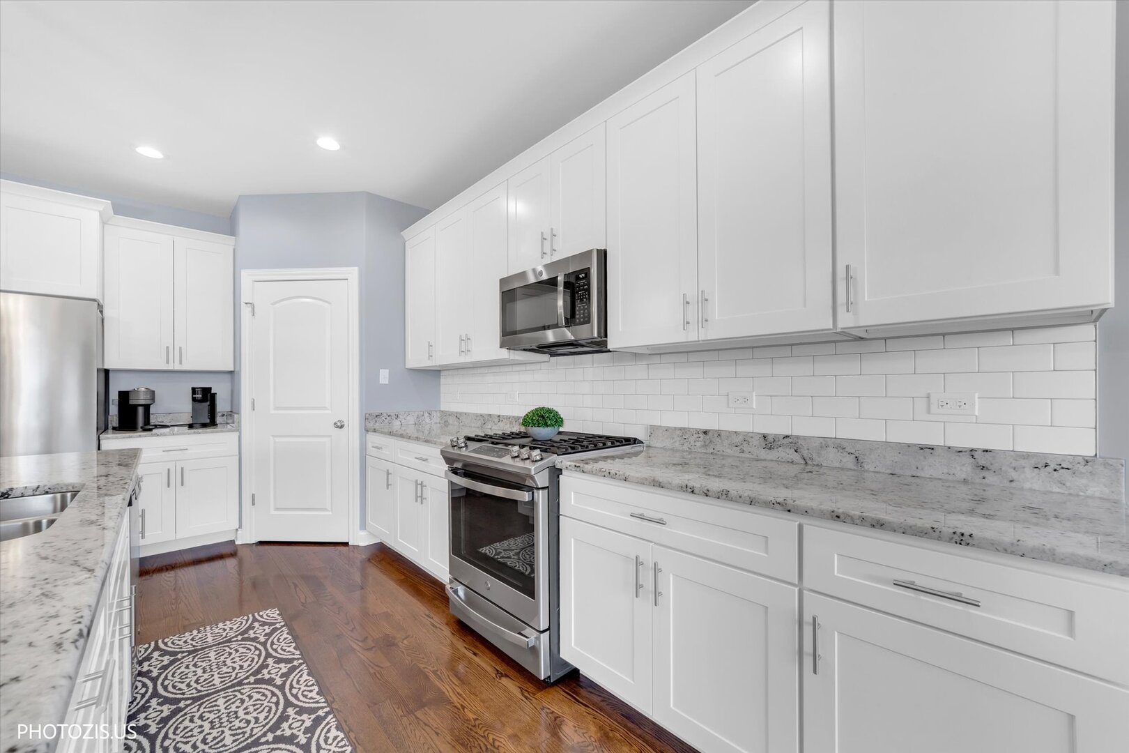892 West Woodlawn Road New Lenox, IL 60451 - Photo 25 of 107