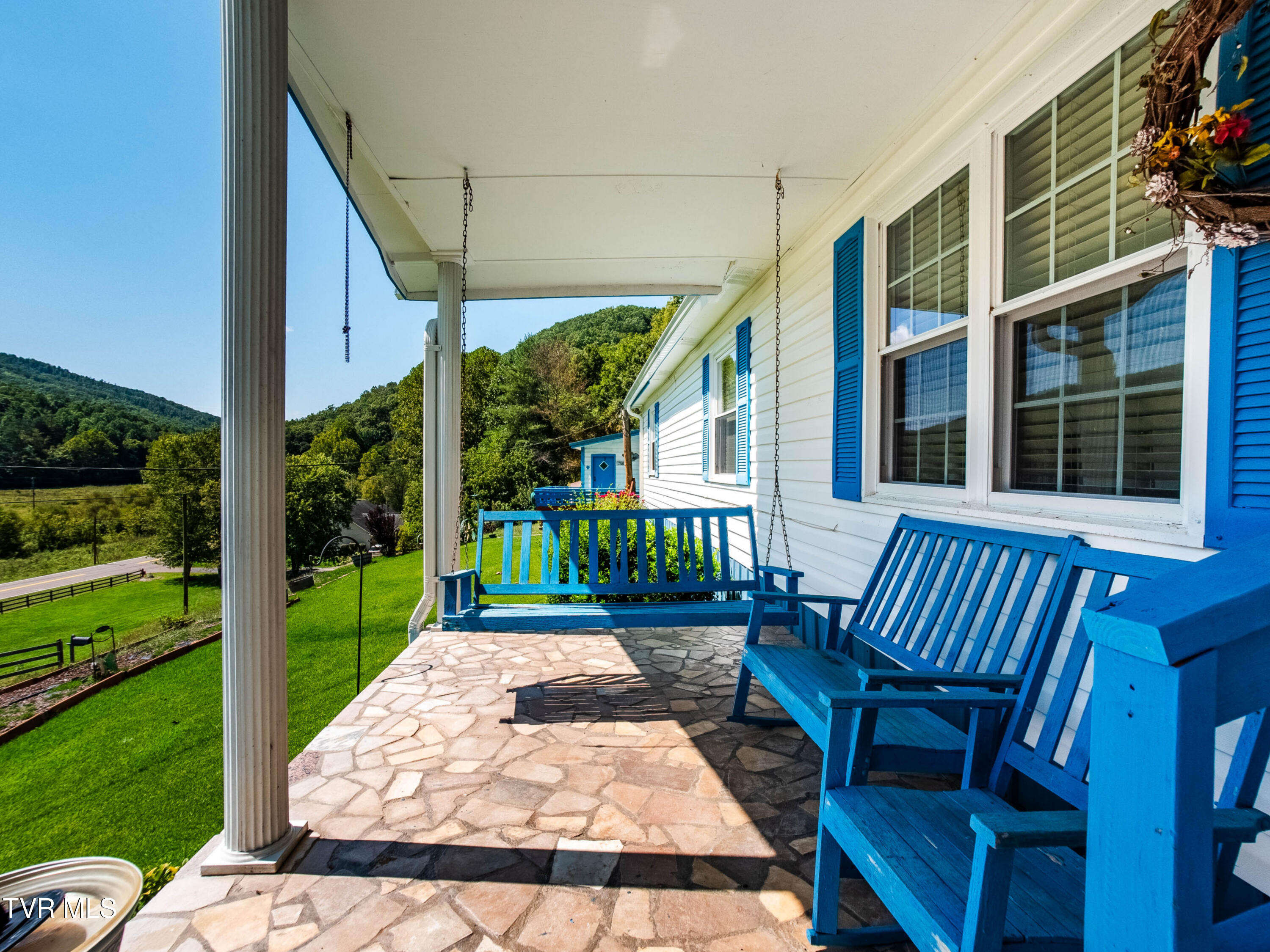 115 Hammond Road Rogersville, TN 37857 - Photo 2 of 21 P1299414-HDR