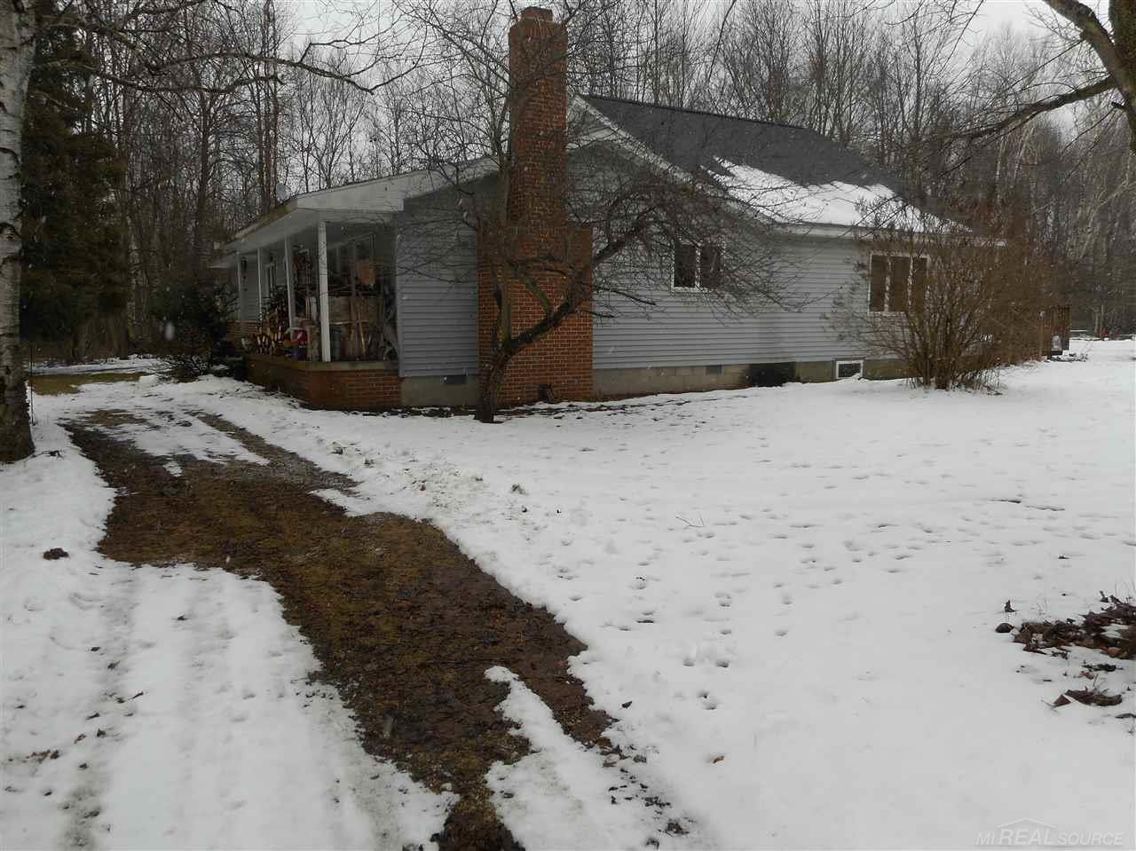 5580 Kelley Road Palms, MI 48465 - Photo 7 of 19 50007835-6.JPG