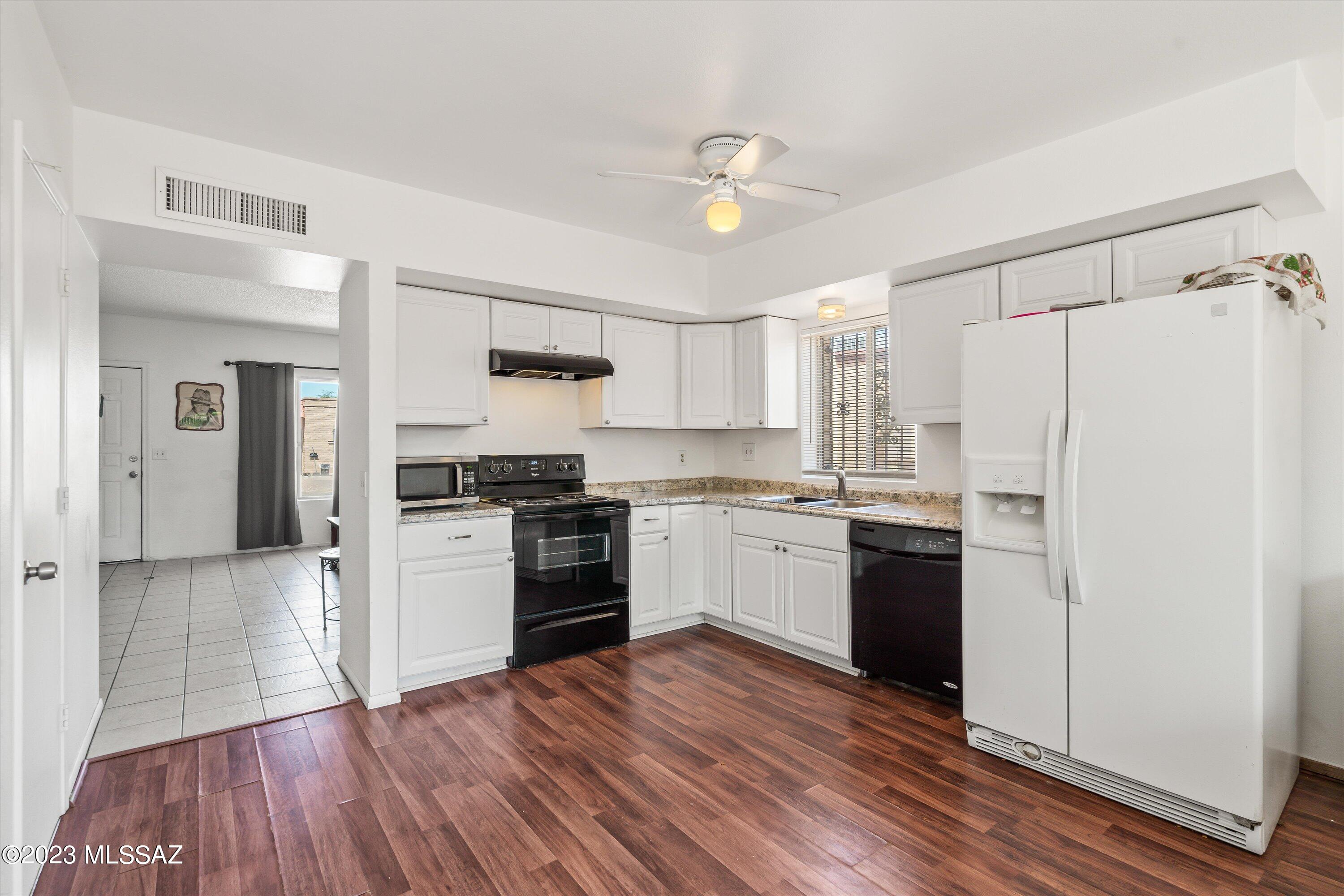 980 South Pantano Road Tucson, AZ 85710 - Photo 10 of 31