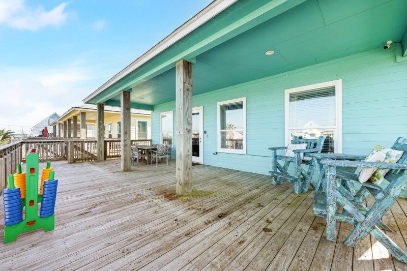 343 Jettyview Road Freeport, TX 77541 - Photo 33 of 44 a view of dining room with furniture and wooden floor