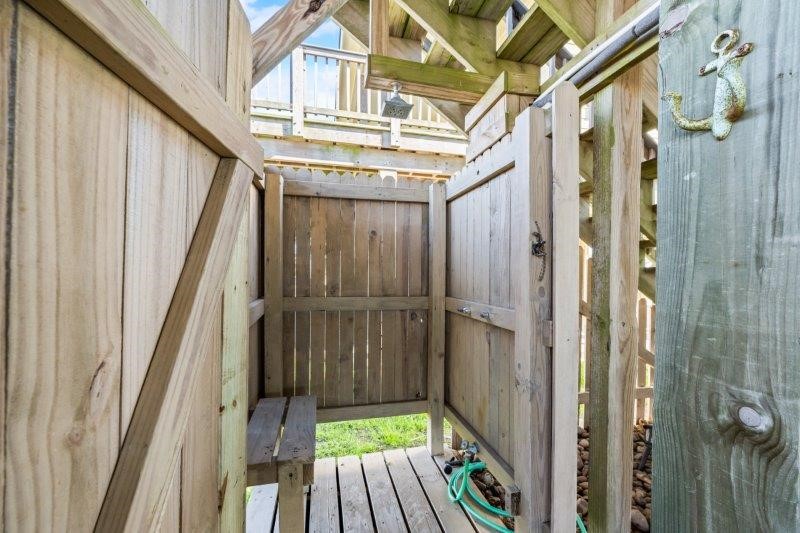 343 Jettyview Road Freeport, TX 77541 - Photo 35 of 44