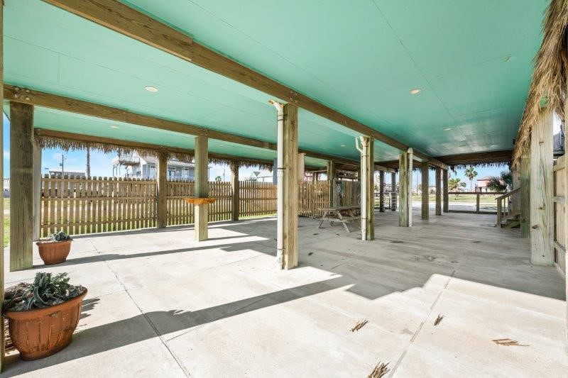 343 Jettyview Road Freeport, TX 77541 - Photo 38 of 44 a building with a outdoor space