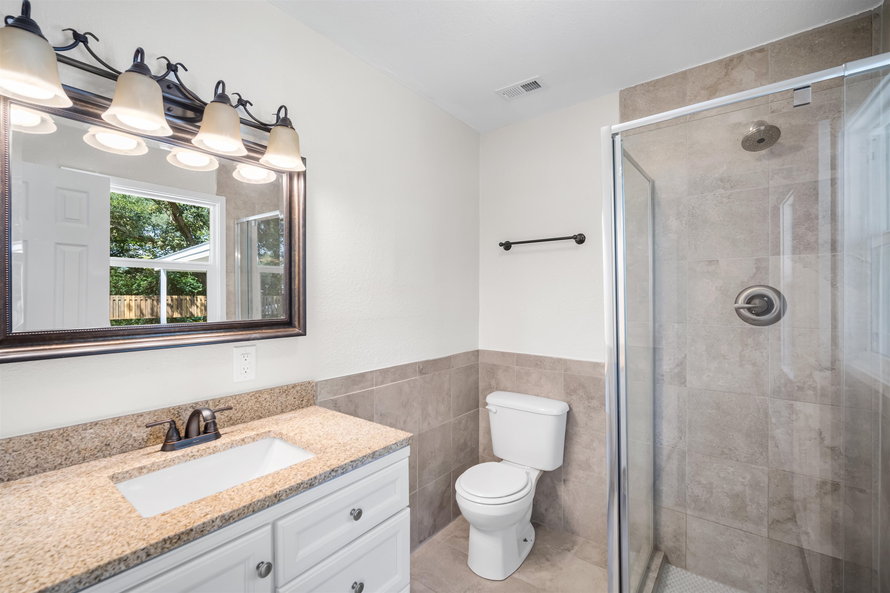 9149 County Road 64, Unit 64 Daphne, AL 36526 - Photo 15 of 24 Primary Bathroom