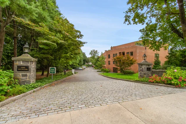 $2,495,000 | 1 Milbank Avenue, Unit 1A, Greenwich, CT 06830