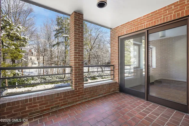 $2,495,000 | 1 Milbank Avenue, Unit 1A, Greenwich, CT 06830