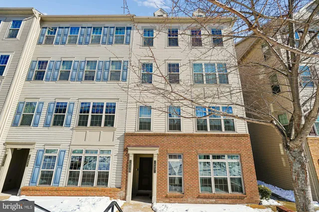 $2,600 | 14831 Chrysler Court, Woodbridge, VA 22193