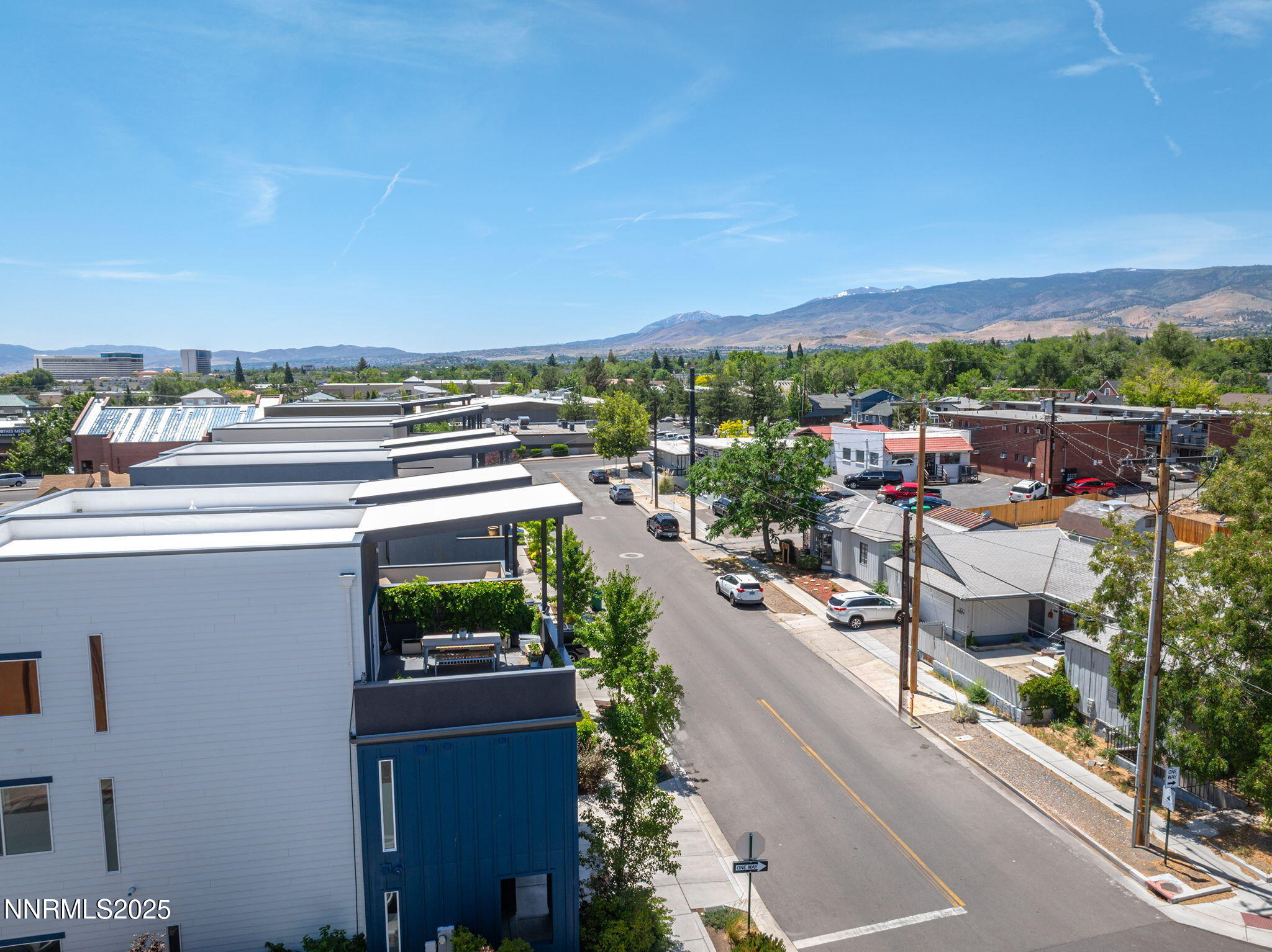 1402 Tonopah Street Reno, NV 89509 - Photo 33 of 42 40-web-or-mls-DJI_0581