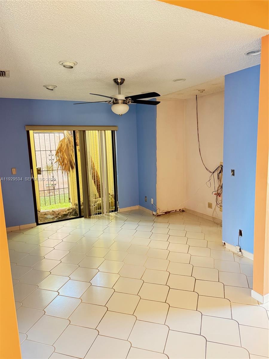 8582 Jared Way Boca Raton, FL 33433 - Photo 5 of 19