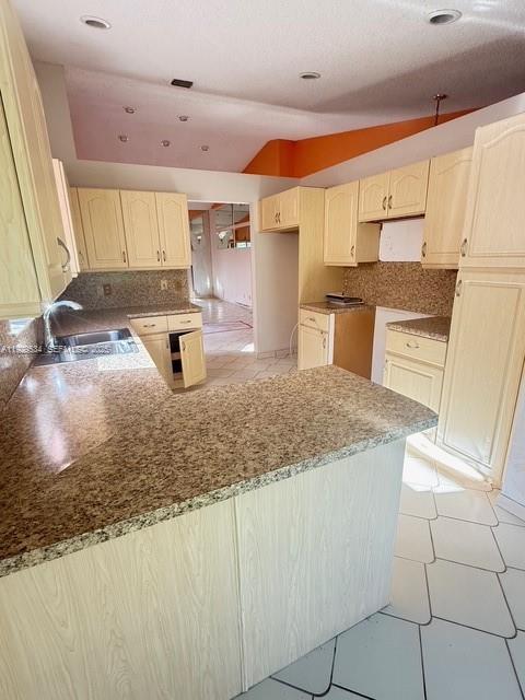 8582 Jared Way Boca Raton, FL 33433 - Photo 9 of 19