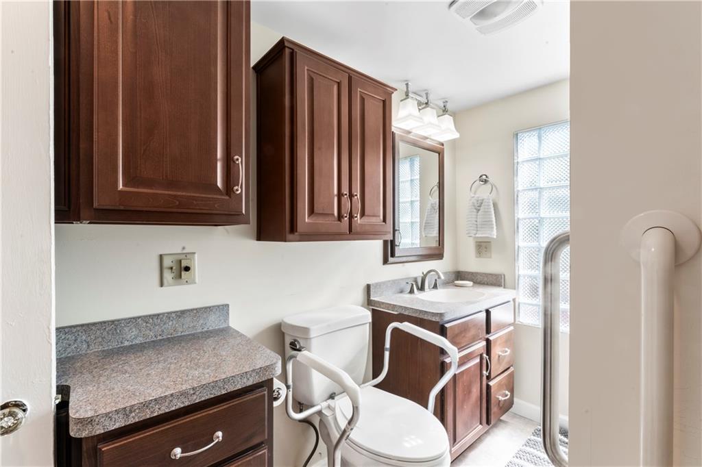 219 Fairview Road Midland, PA 15059 - Photo 18 of 37 Gallery Image 18