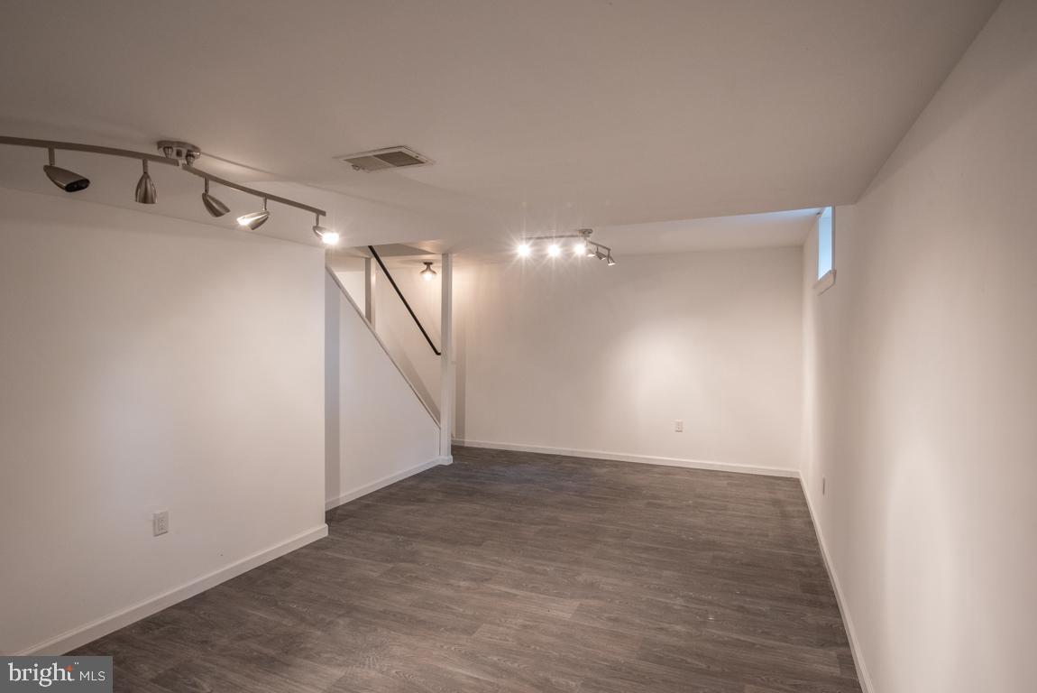 156 Ridings Way Lancaster, PA 17601 - Photo 33 of 39 Gallery Image 33