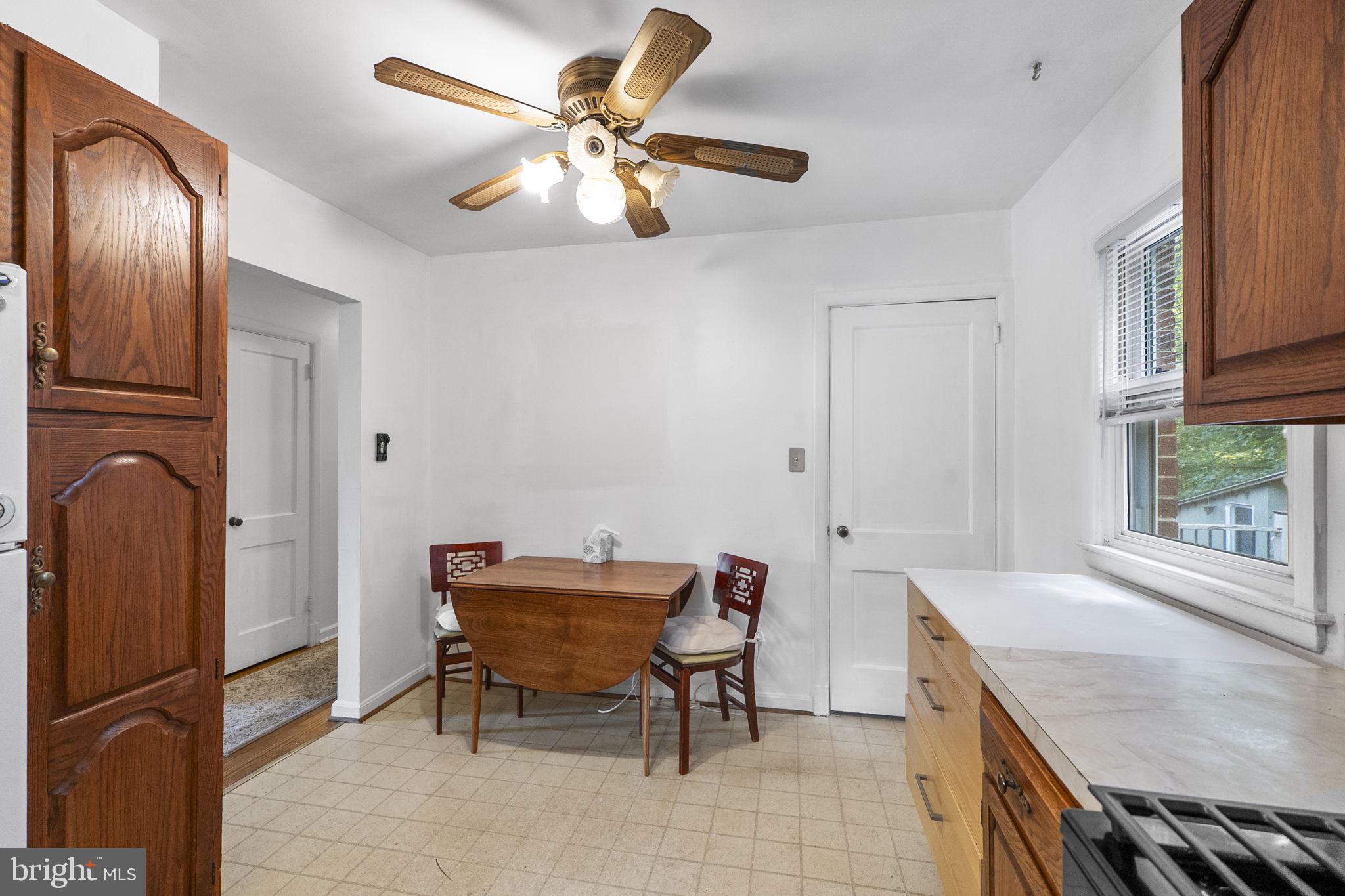 1410 Gridley Lane Silver Spring, MD 20902 - Photo 7 of 20 Eat-in kitchen