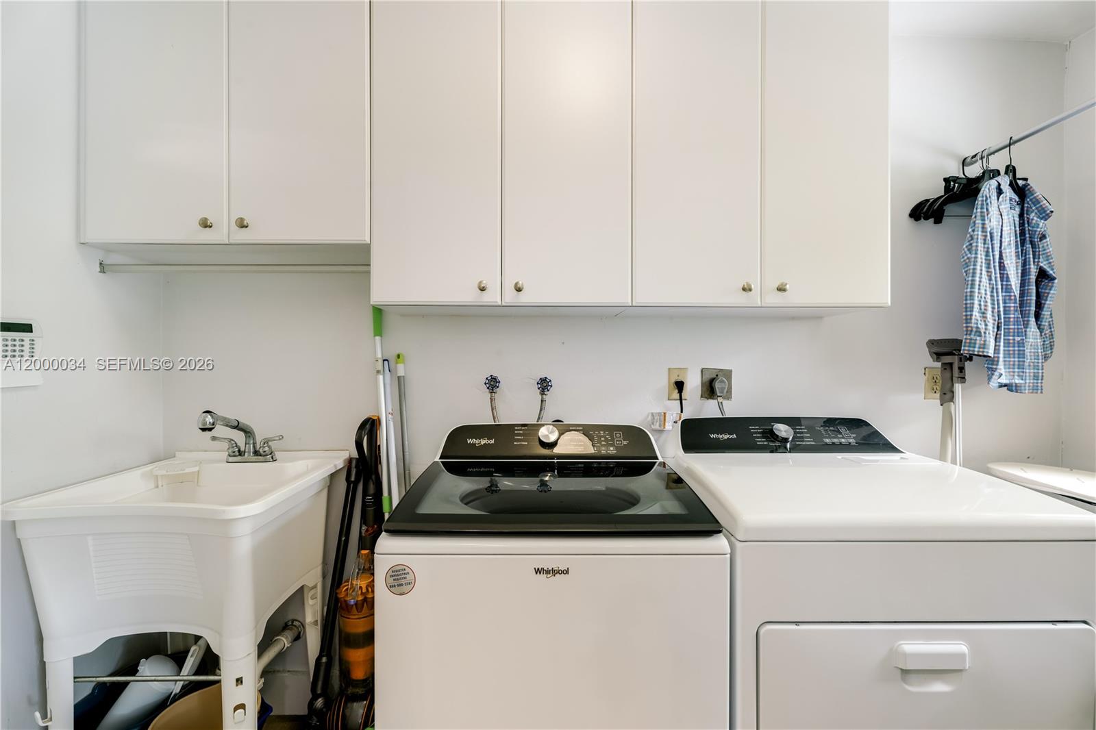 9511 Southwest 93rd Street Miami, FL 33176 - Photo 25 of 56
