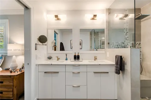 $1,800,000 | 9511 Southwest 93rd Street, Miami, FL 33176