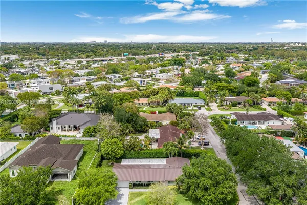 $1,800,000 | 9511 Southwest 93rd Street, Miami, FL 33176