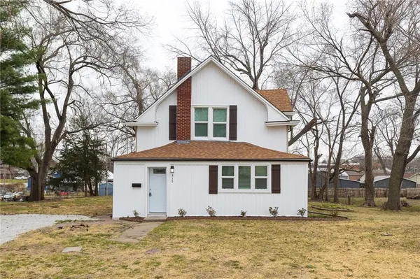 $274,900 | 315 South Osage Street, Buckner, MO 64016