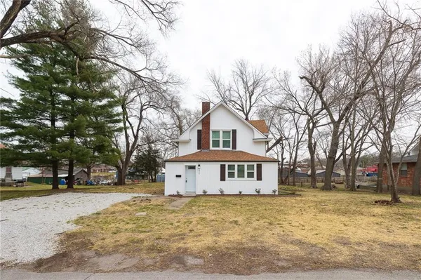 $274,900 | 315 South Osage Street, Buckner, MO 64016