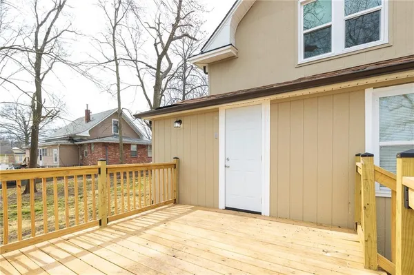 $274,900 | 315 South Osage Street, Buckner, MO 64016
