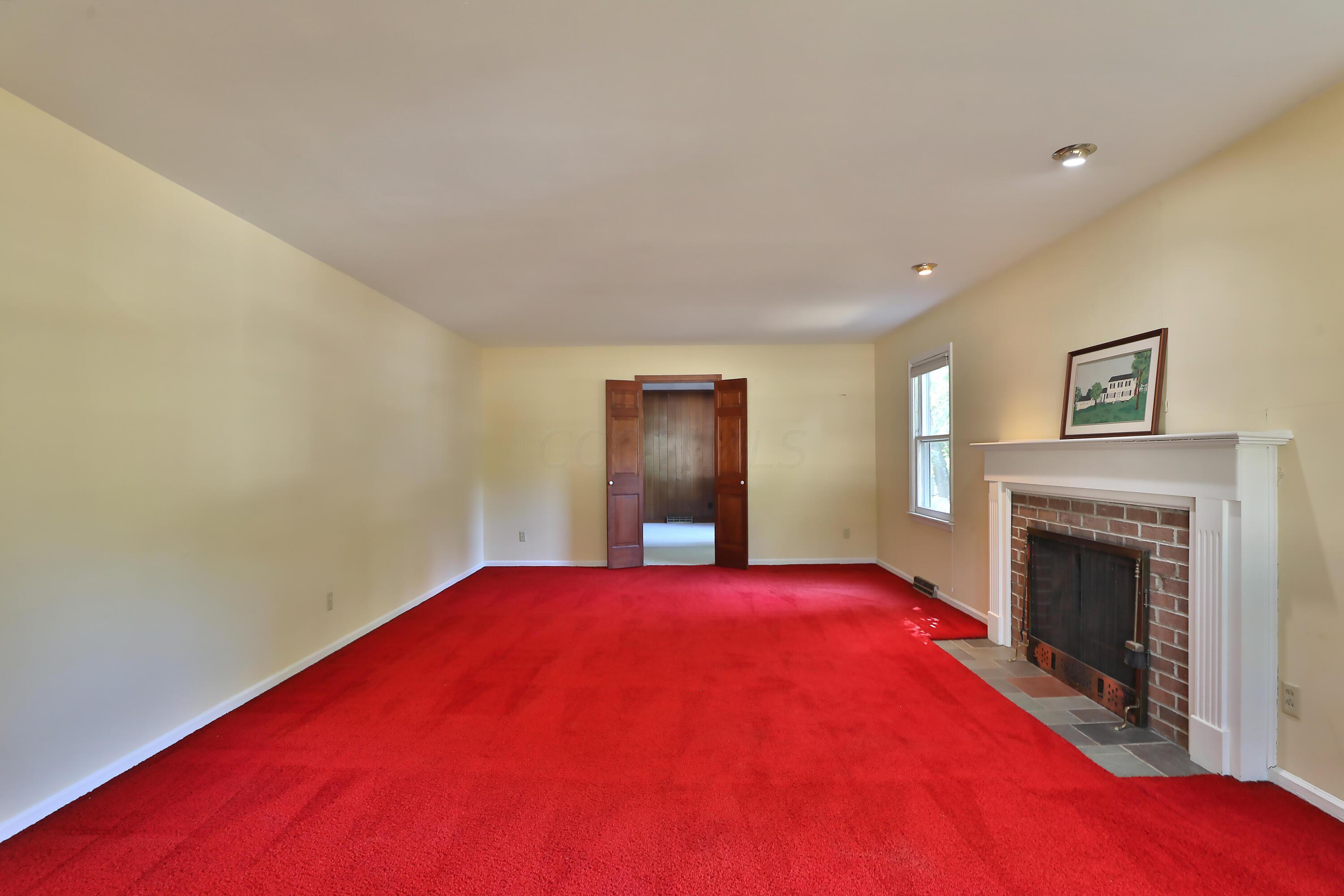 7646 Lee Road Westerville, OH 43081 - Photo 7 of 54 Formal Living Room