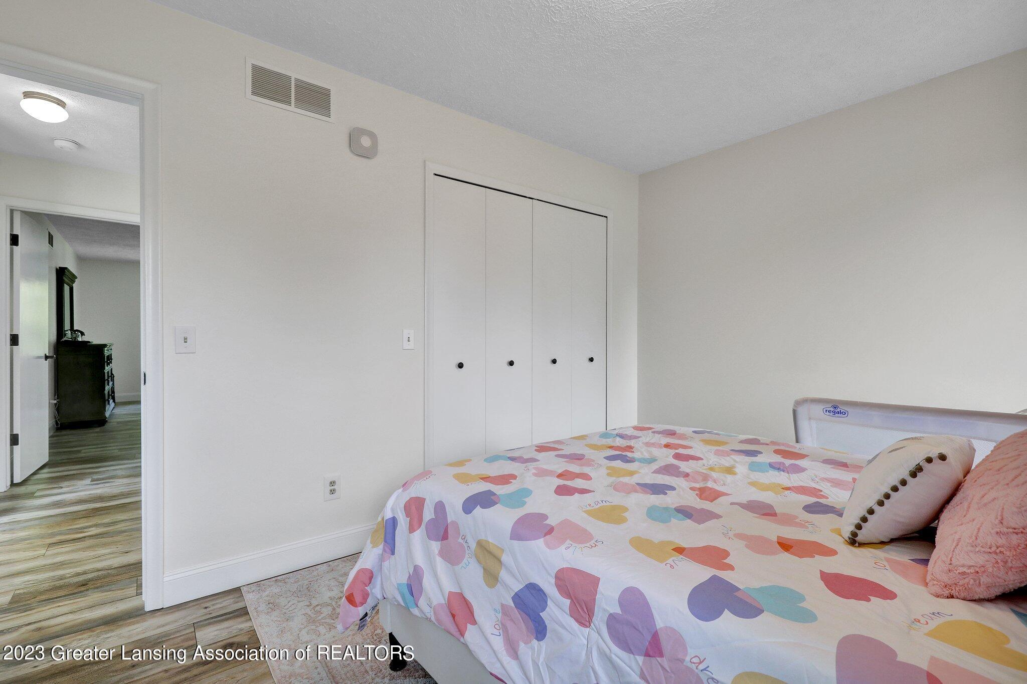 3523 Apple Valley Road Okemos, MI 48864 - Photo 21 of 31 13-web-or-mls-Open Ended Media-13