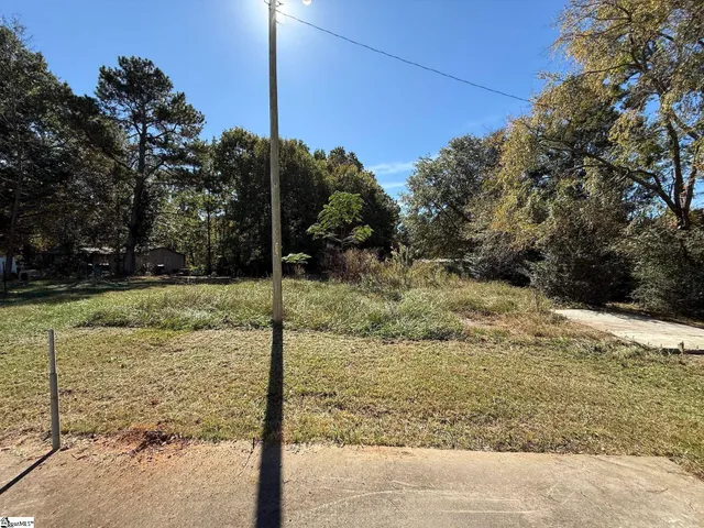 $126,900 | 236 Blakelyville Road, Clinton, SC 29325