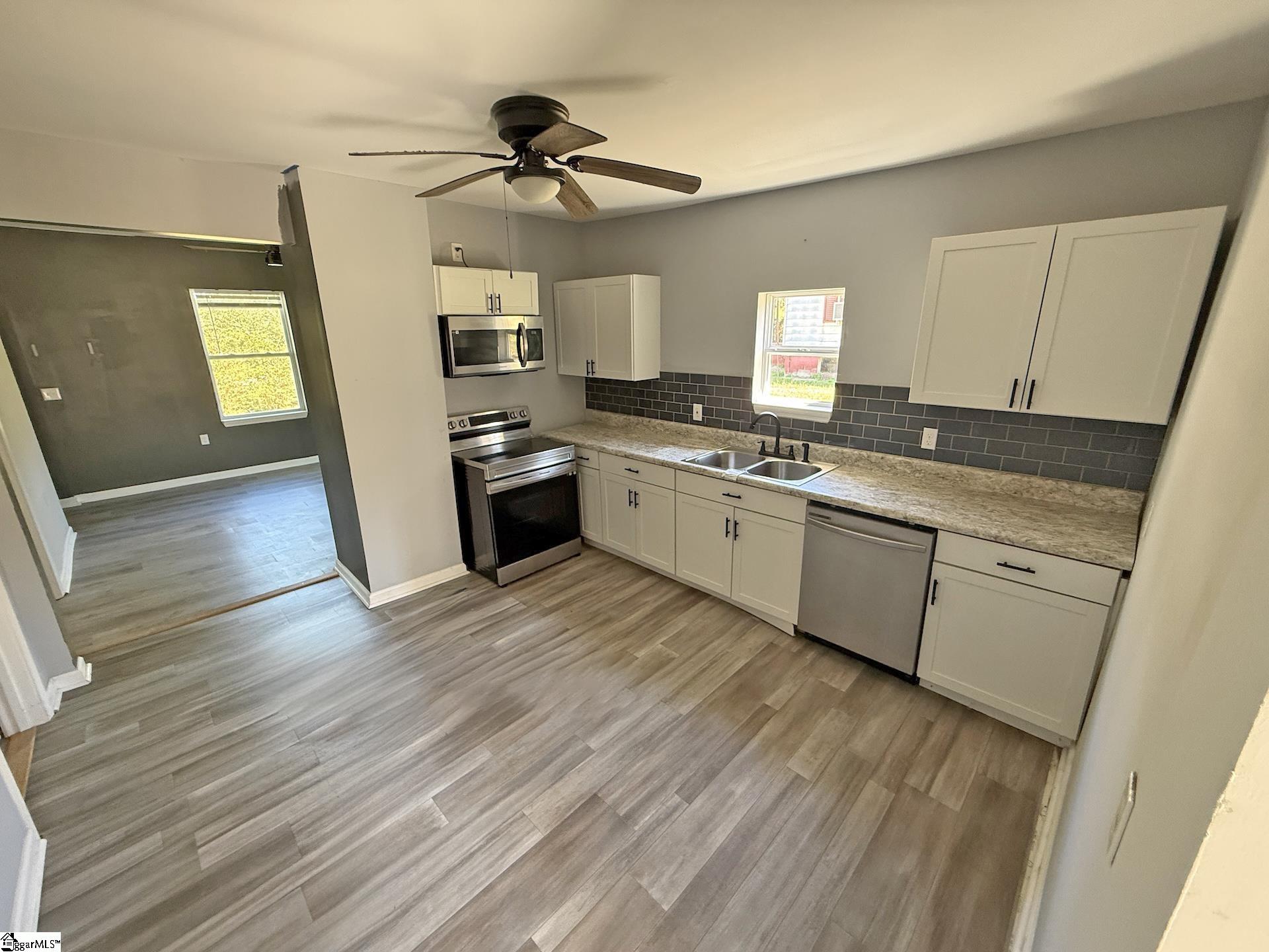 236 Blakelyville Road Clinton, SC 29325 - Photo 10 of 17