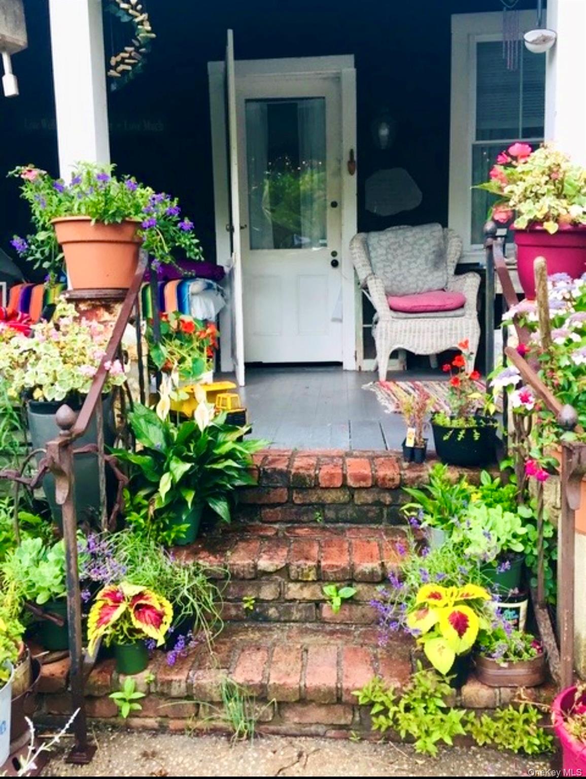 Entrance to property