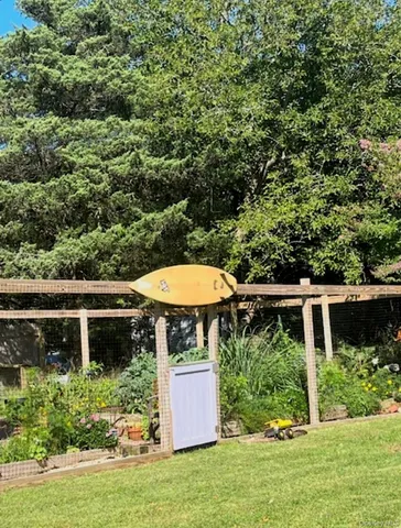 $1,250,000 | 179 G Springville Road, Hampton Bays, NY 11946