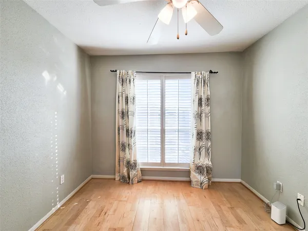 $1,500 | 1860 White Oak Drive, Unit 236, Houston, TX 77009