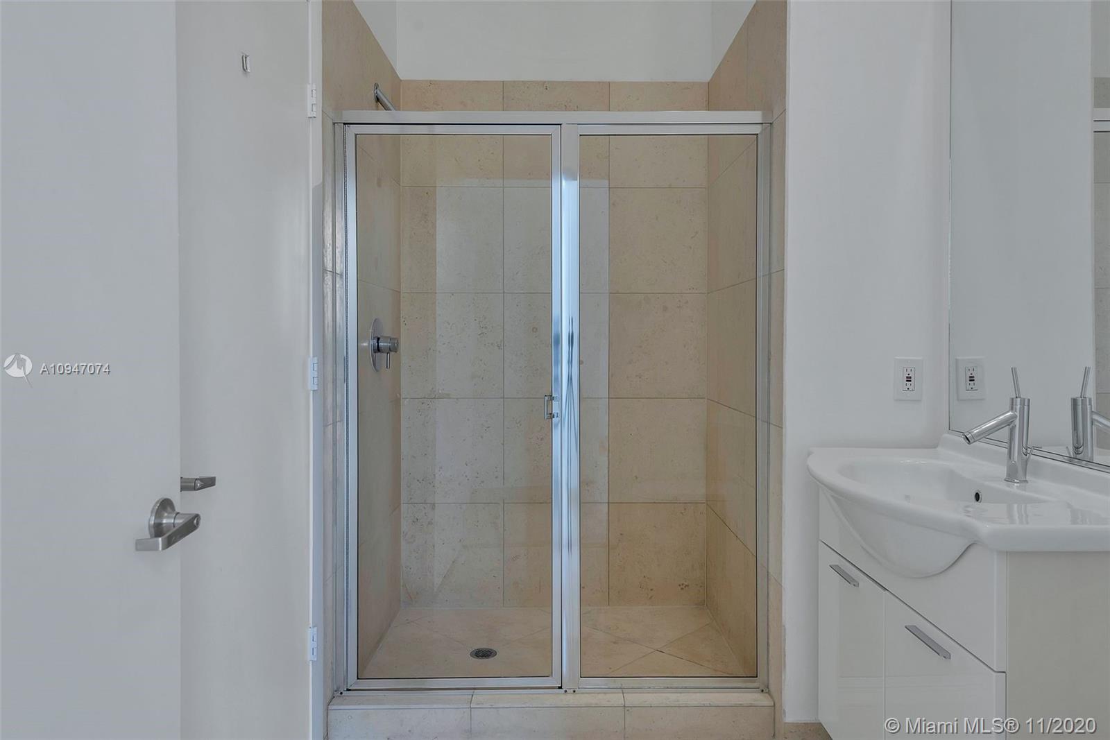 465 Brickell Avenue, Unit 2801 Miami, FL 33131 - Photo 19 of 24