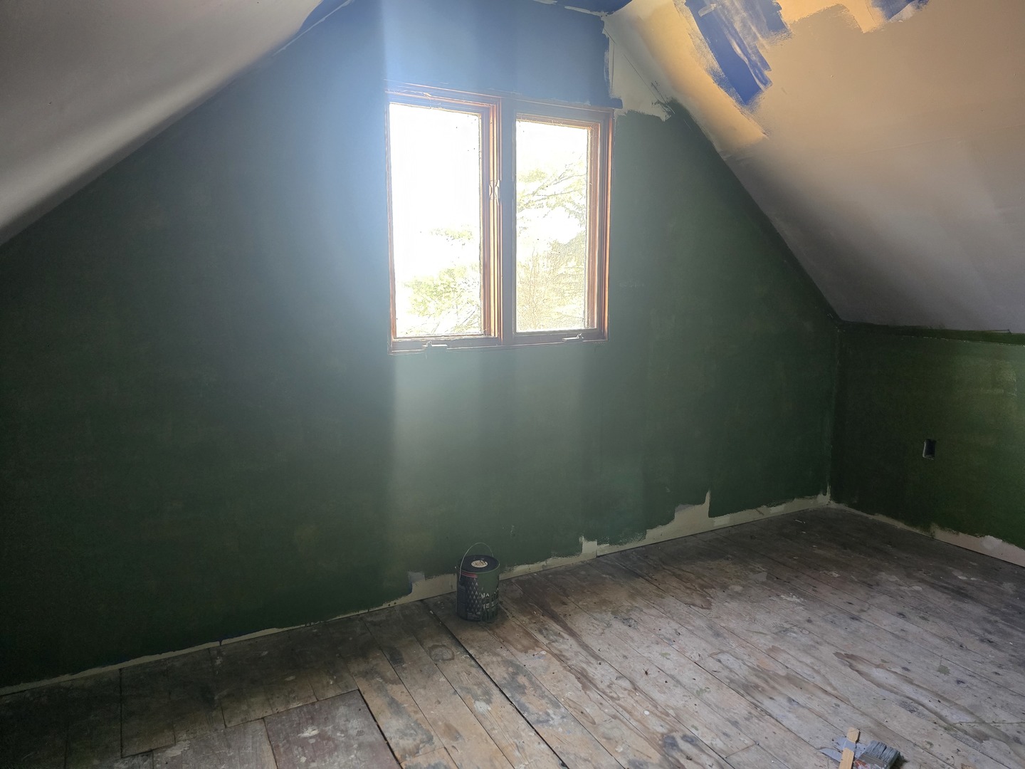 212 North Hunt Street Melvin, IL 60952 - Photo 34 of 43 a small space with a window