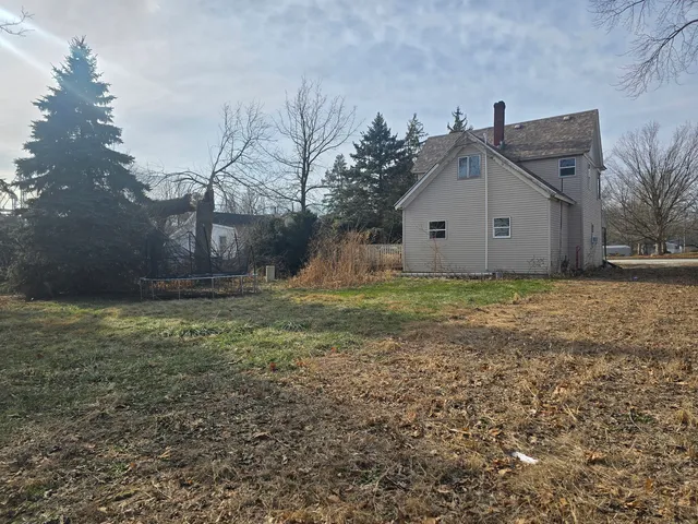 $114,000 | 212 North Hunt Street, Melvin, IL 60952