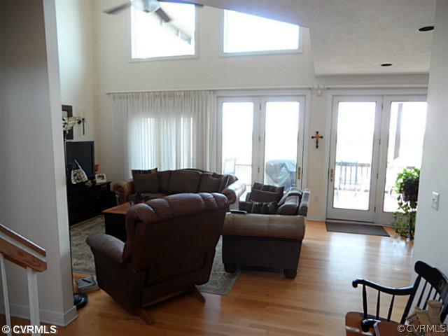 1123 Scotland Landing Road West Point, VA 23181 - Photo 5 of 19 Living Room