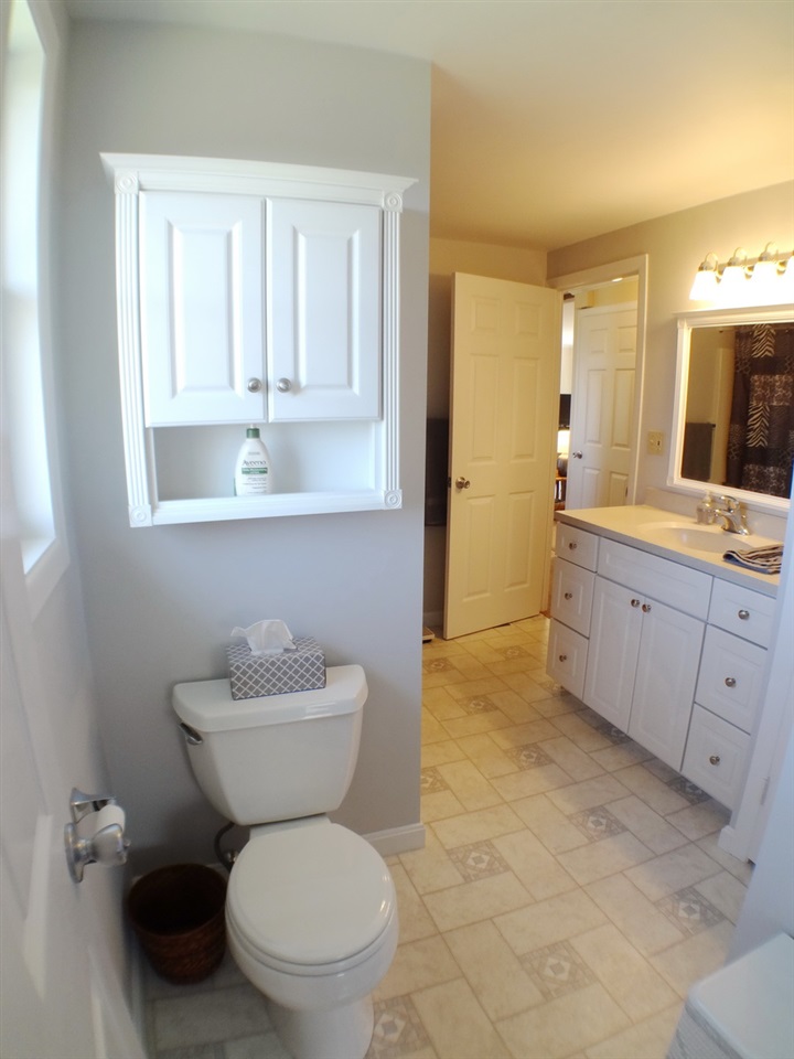 56 Oregon Road Littleton, NH 03561 - Photo 12 of 38