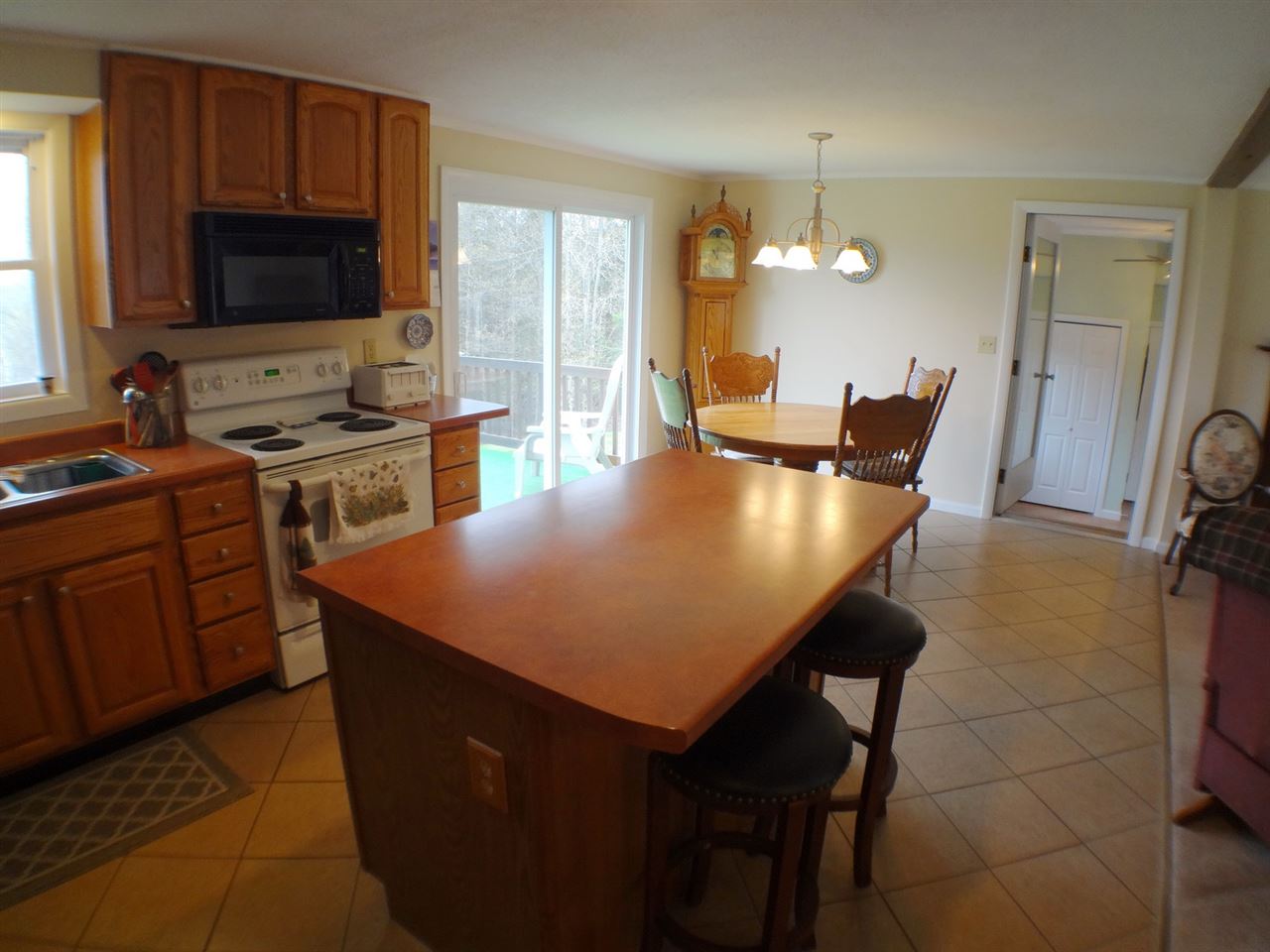 56 Oregon Road Littleton, NH 03561 - Photo 7 of 38