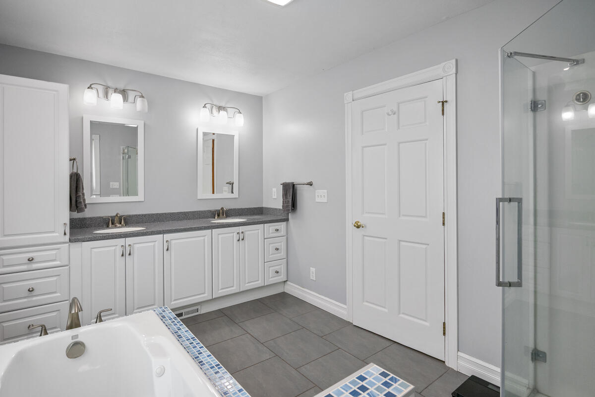 607 Apache Drive Fremont, MI 49412 - Photo 20 of 34 607-Apache_016 - Copy