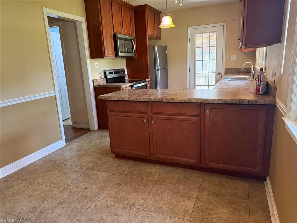3412 Pine Valley Road High Point, NC 27265 - Photo 11 of 26 Gallery Image 11