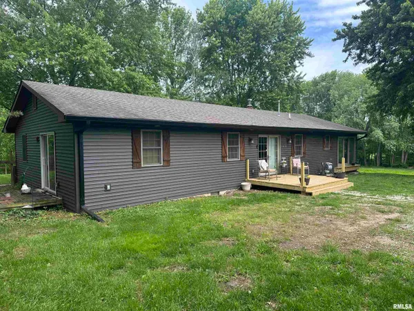 $264,900 | 14635 Cotton Hill Road, Pawnee, IL 62558